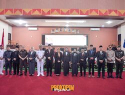 Rosdo Yunilam dan Rusniawati Dilantik Sebagai PAW Anggota DPRD Pesawaran