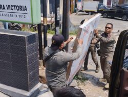 Pemkot dan Bawaslu Bandarlampung Tertibkan APS Melanggar di Jalan Protokol