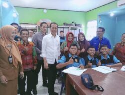 Didampingi Walikota dan Kepsek, Presiden Jokowi Kunjungi SMK Negeri 3 Kota Metro
