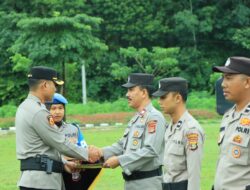 Polres Tubaba Beri Penghargaan 4 Personil Berprestasi
