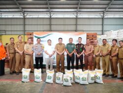 Pj Bupati Tubaba Lepas Penyaluran Beras CPP Tahap Pertama 2024