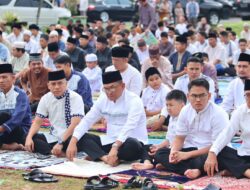 Aswarodi Salat Id Bersama Forkopimda di Halaman Pemda Lampura