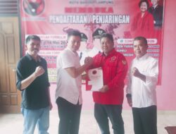 Brigjen Pol Purnawirawan M Ikhsan Ambil Formulir Calon Wali Kota Bandar Lampung di DPC PDIP