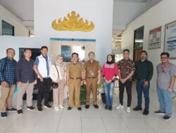 Kominfo RI dan PT Smart Telecom Kunjungi Diskominfotiksan Pesawaran