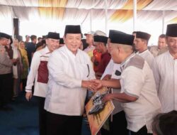 Gubernur Arinal Hadiri Pengajian Akbar dan Berikan Sejumlah Bantuan di Way Kanan