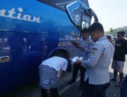 Pemkab Pesibar Lakukan Ram Check Kendaraan Pemberangkatan Calon Jemaah Haji