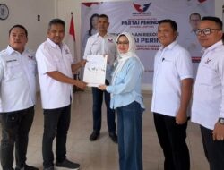 Partai Perindo Berikan Surat Rekomendasi BIKWK ke Nanda-Antonius untuk Pilkada Pesawaran