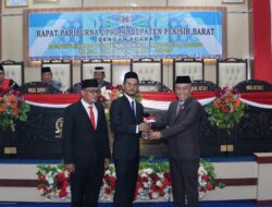 25 Anggota DPRD Pesisir Barat Periode 2024-2029 Dilantik