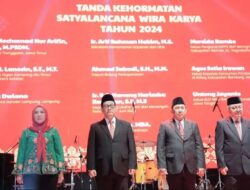 Eva Dwiana Terima Penghargaan Satyalancana Wira Karya dari Menkop dan UKM