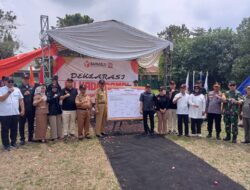 Bupati Pesibar Hadiri Deklarasi Kampanye Pilkada Damai di Labuhan Jukung
