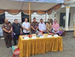 Kejari Way Kanan Musnahkan Barang Bukti Tindak Pidana Umum