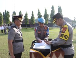Kapolres Lampura Serahkan Jabatan Kabag Ops dan Sertijab Dua Kapolsek