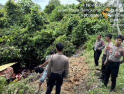 Polsek Bangkunat Evaluasi Kendaraan Laka Tunggal di Jalinbar