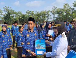 Peringatan HUT Way Kanan ke-26, Plt Bupati Way Kanan Serahkan SK CPNS Formasi 2024