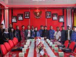 Eva Dwiana Berangkatkan 7 Seniman Mural ke Tanah Suci untuk Ibadah Umroh