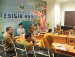 BUPATI-WAKIL BUPATI PESIBAR IKUTI RAKOR PERCEPATAN PELAKSANAAN KDKMP