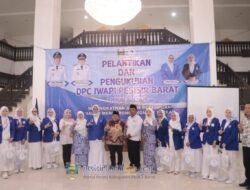 WAKIL BUPATI IRAWAN TOPANI LANTIK IWAPI PESIBAR PERIODE 2025-2030