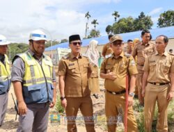 TINDAKLANJUTI SURAT KEMENKES, BUPATI TINJAU PEMBANGUNAN AKSES JALAN RSUD KH MUHAMMAD THOHIR