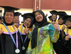Pemkot Bandarlampung Pertama Kalinya Mewisuda 105 Peserta Sekolah Lansia