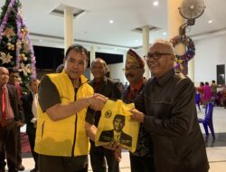 Jelang Nataru, Rycko Menoza dan Handitya Narapati Salurkan Bantuan Sembako ke Jemaat Gereja HKBP Kedaton