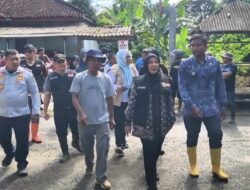 Wali Kota Bandarlampung Turun Langsung Tinjau Lokasi Banjir di Sukabumi