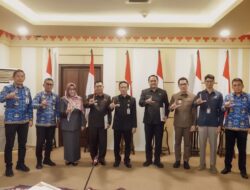 Sekdaprov Marindo Saksikan Penandatanganan PKS antara Disdukcapil dengan Disdikbud Lampung