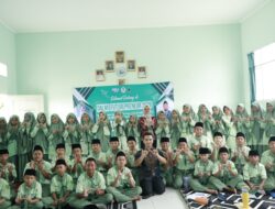 Kominfo Way Kanan Bekali Siswa Baru SMPIT Daar ‘Ilmi Etika Bermedia Sosial