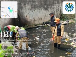 DLH Bandar Lampung Kerahkan 24 Personel Lakukan Kegiatan Kebersihan Rutin Lingkungan Sungai Setiap Hari