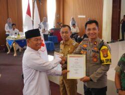 Wakapolres Lampung Utara Hadiri HUT PMI ke-81, Terima Penghargaan dari PMI