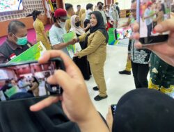 Pemkot Bandar Lampung Bagikan 35.153 Kartu BPJS Ketenagakerjaan kepada Linmas, RT dan Satgas