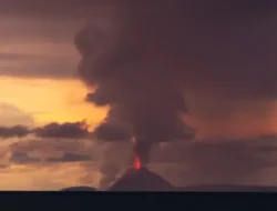 Aktivitas Gunung Anak Krakatau Mulai Menurun