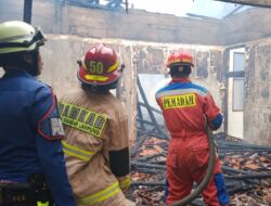 Diduga Ada Pembakaran Sampah, Gedung Kosong Milik Kejari di Jalan WR Supratman Terbakar